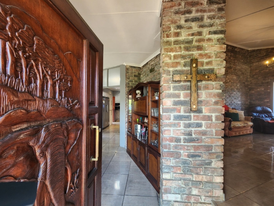 4 Bedroom Property for Sale in Rooi Rivier Rif Western Cape